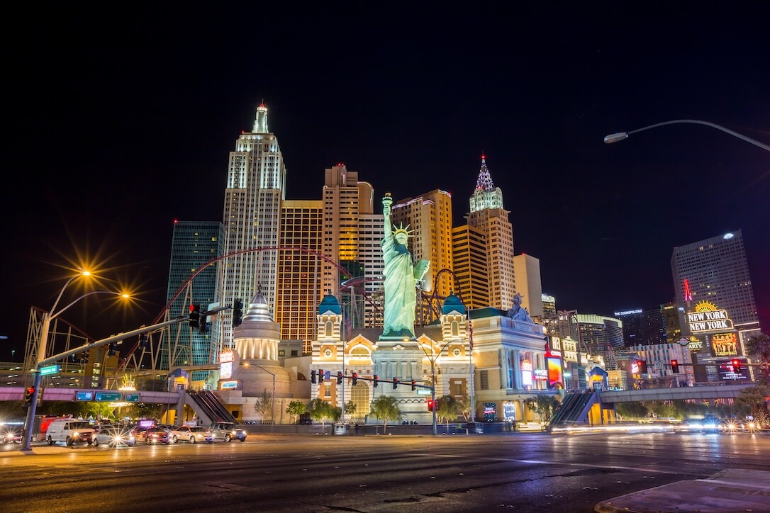 Las vegas in der Nacht, eine Stadt voller berühmter Glücksspieler